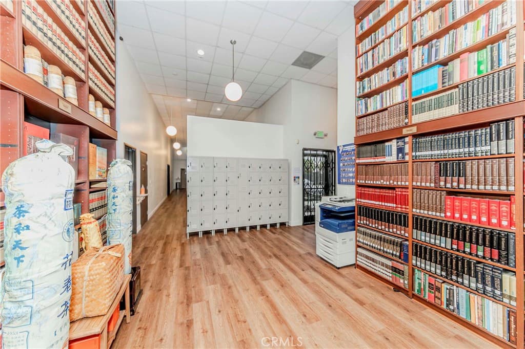 Home at 702 W Holt Avenue, Pomona — photo 4 of 12