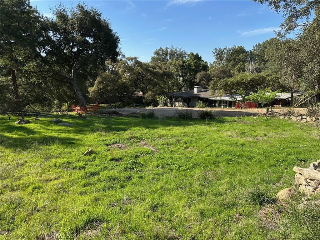 Home at 976 Ridgeside, Monrovia — photo 4 of 10