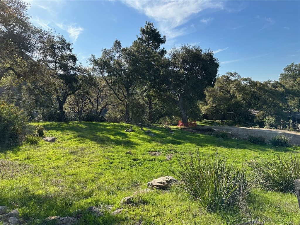 Home at 976 Ridgeside, Monrovia — photo 5 of 10