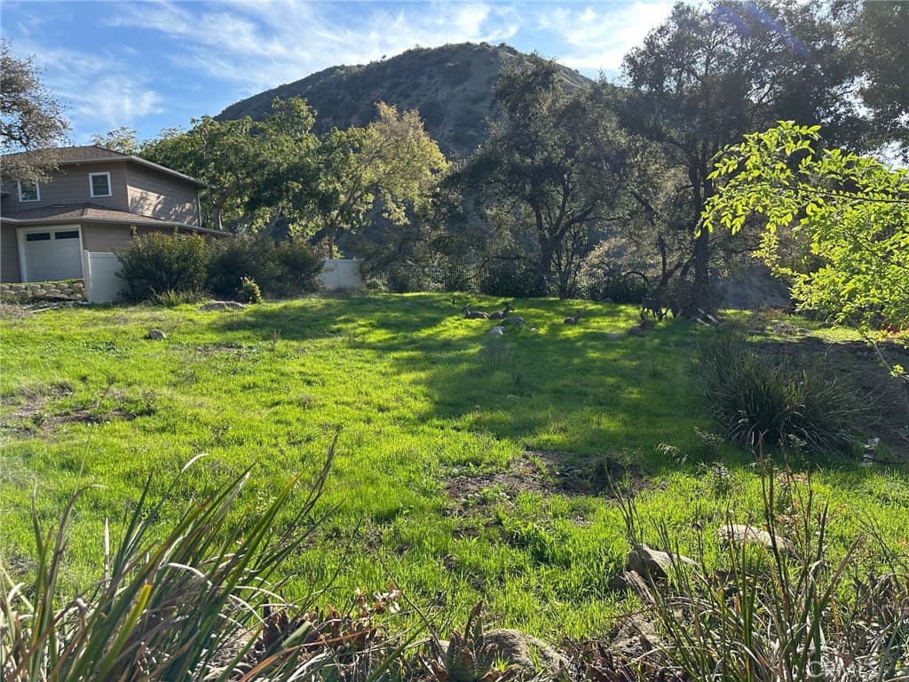 Home at 976 Ridgeside, Monrovia — photo 9 of 10