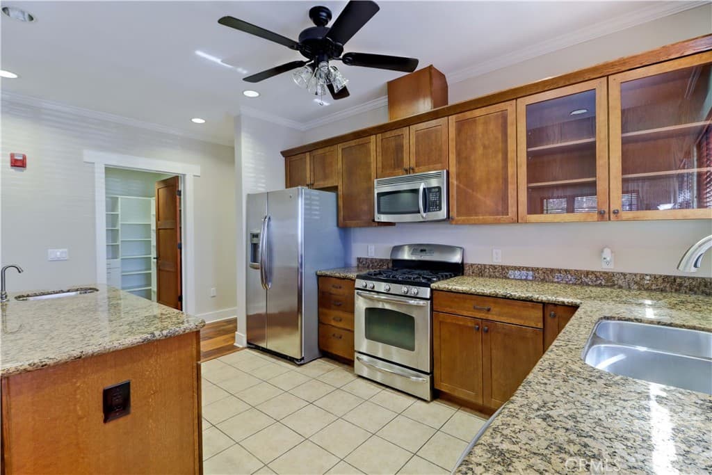 Townhouse at 130 N Vermont, Glendora — photo 11 of 12