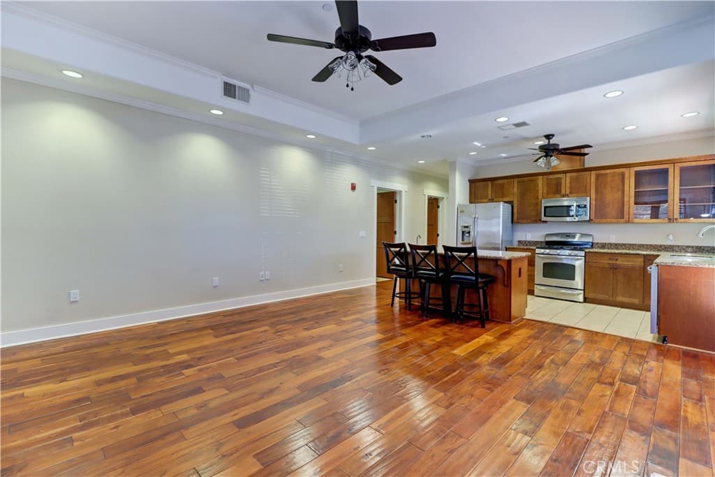 Townhouse at 130 N Vermont, Glendora — photo 7 of 12