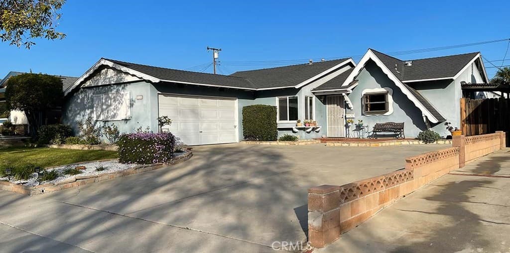 Home at 514 N Balton Avenue, San Dimas — photo 4 of 12