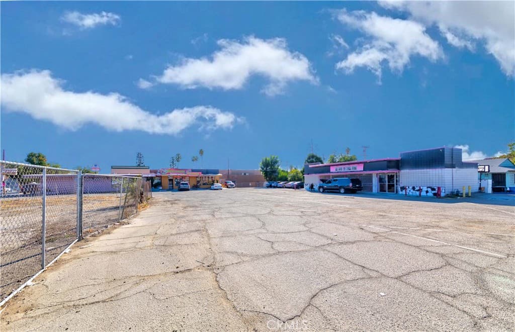 Commercial at 777 Indian Hill Boulevard, Pomona — photo 7 of 12
