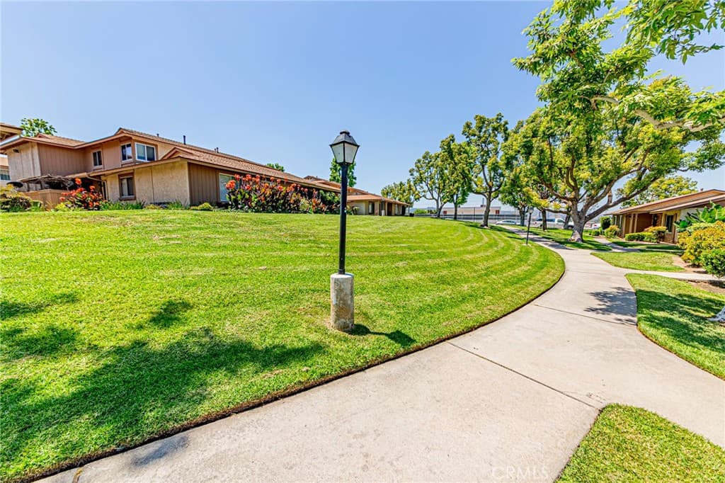 Condo at 1430 Countrywood Ave 61, Hacienda Heights — photo 4 of 12