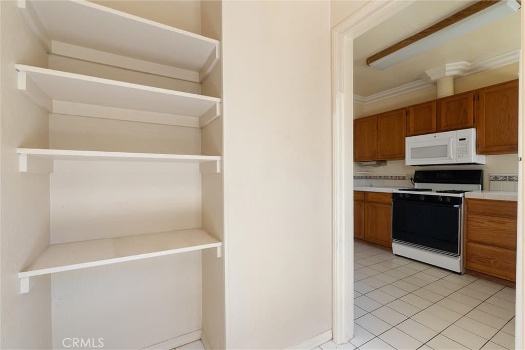 Home at 846 Oakdale Avenue, Monrovia — photo 10 of 12