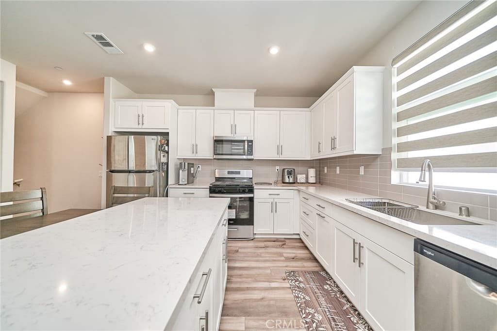Condo at 163 Dove Landing, Covina — photo 5 of 12