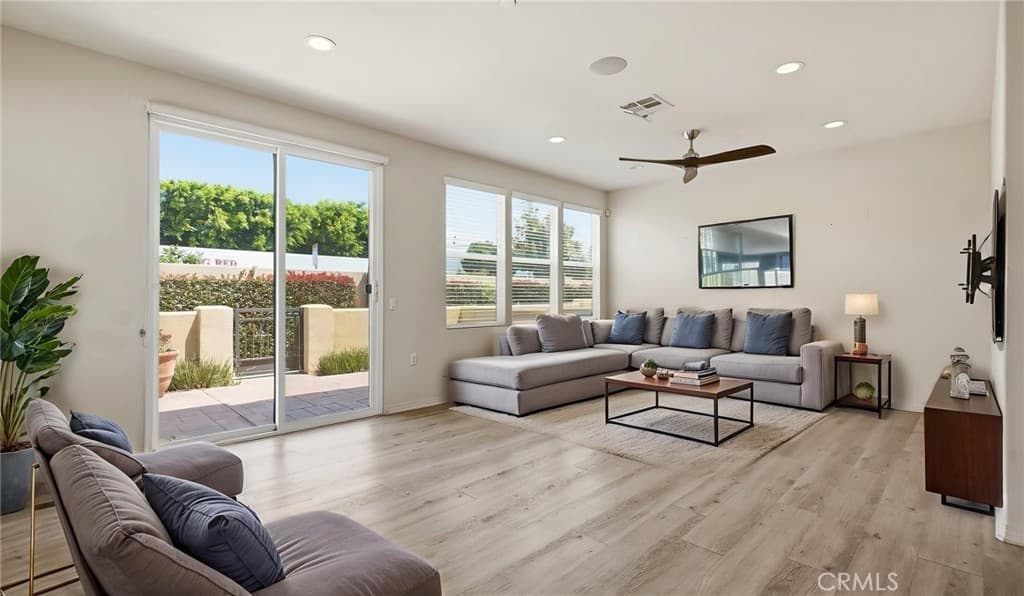 Condo at 5661 Mcculloch 105, Temple City — photo 5 of 12