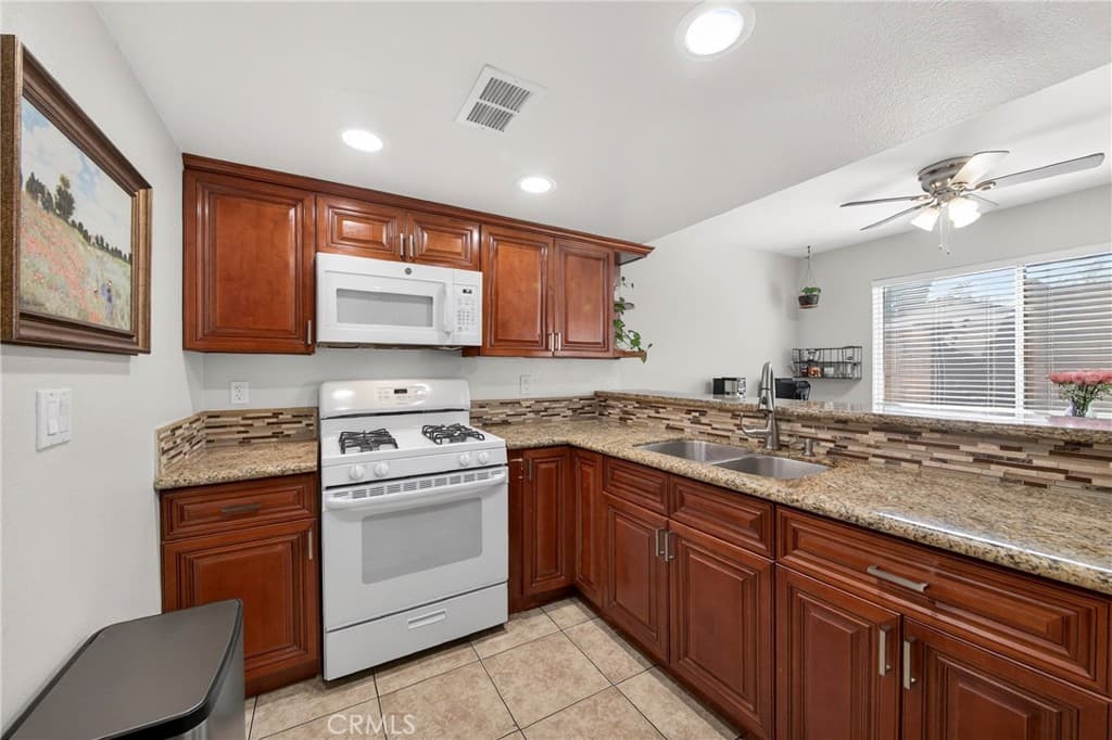 Condo at 1215 N San Gabriel, Azusa — photo 12 of 12
