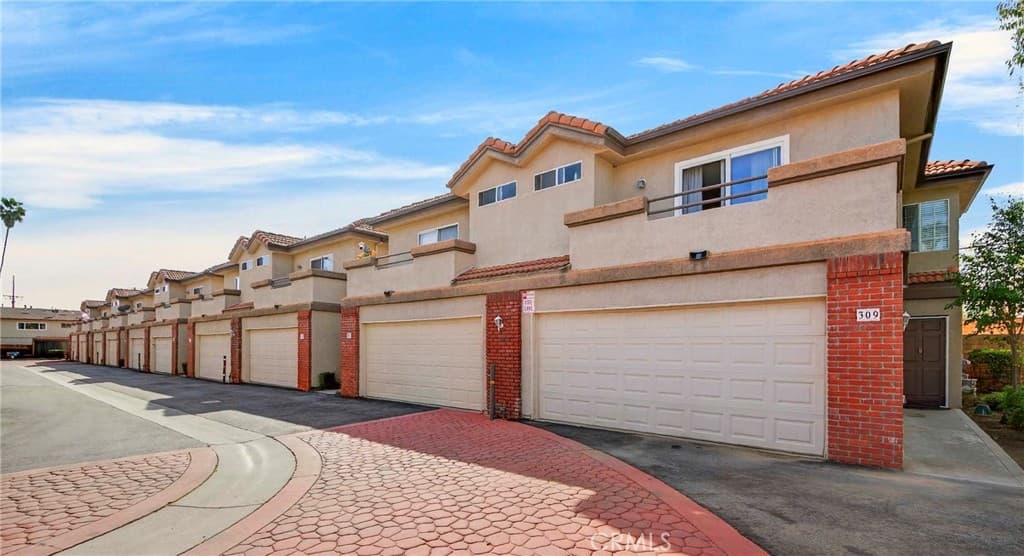 Condo at 1215 N San Gabriel, Azusa — photo 3 of 12