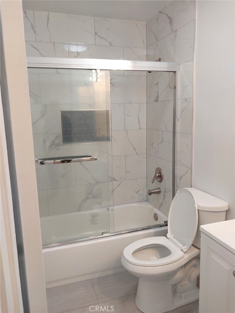 Home at 417 N Vernon, Azusa — photo 12 of 12