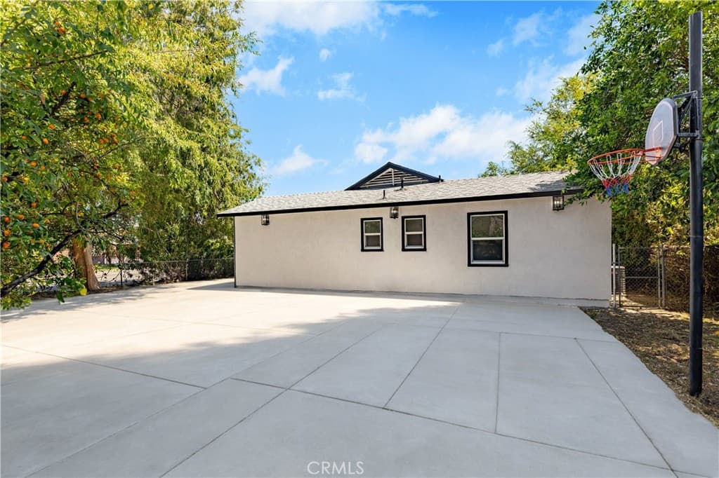 Home at 6759 N Golden West, Arcadia — photo 10 of 12