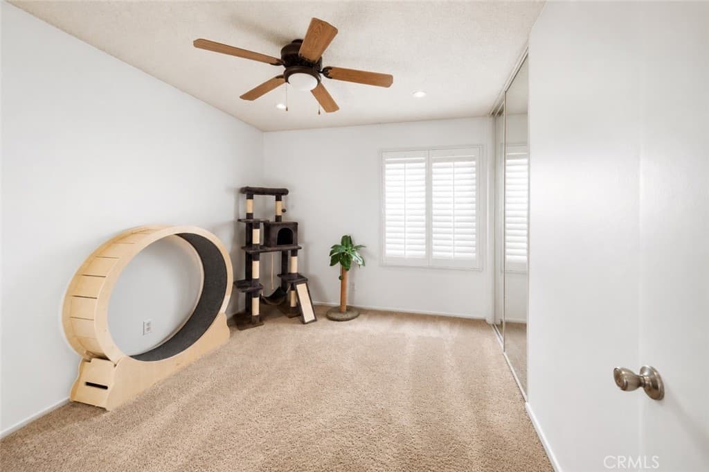 Home at 323 W Dawson Court, Glendora — photo 10 of 12