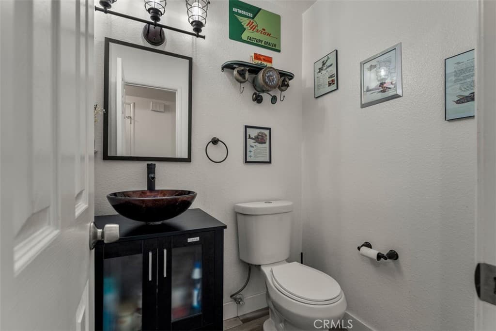Townhouse at 875 Endicott, Claremont — photo 10 of 12