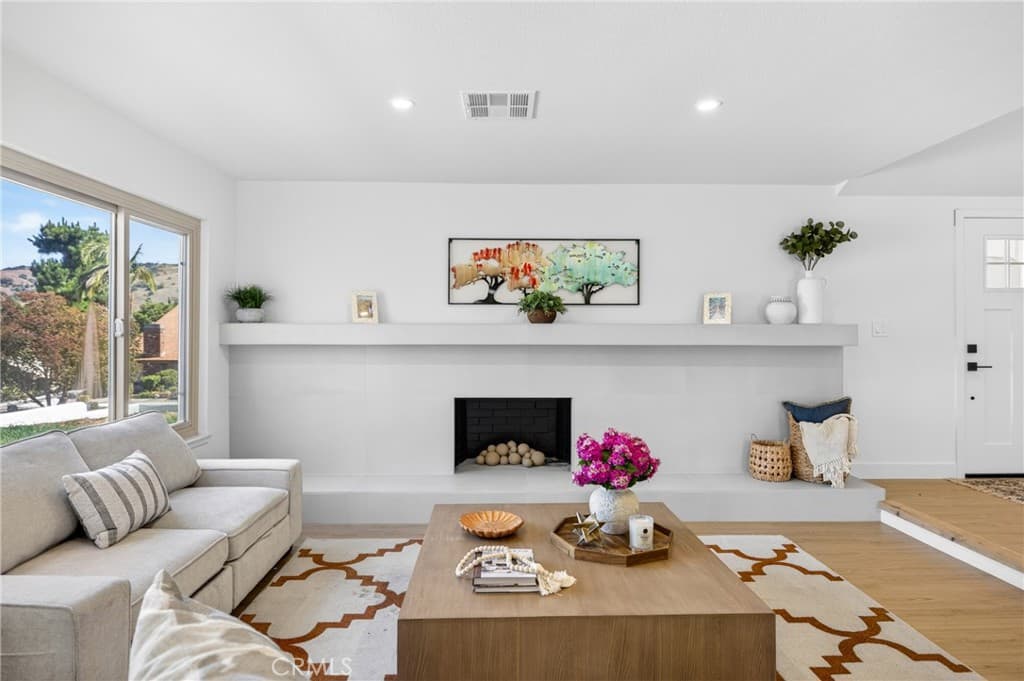 Home at 18147 Gallineta, Rowland Heights — photo 11 of 12