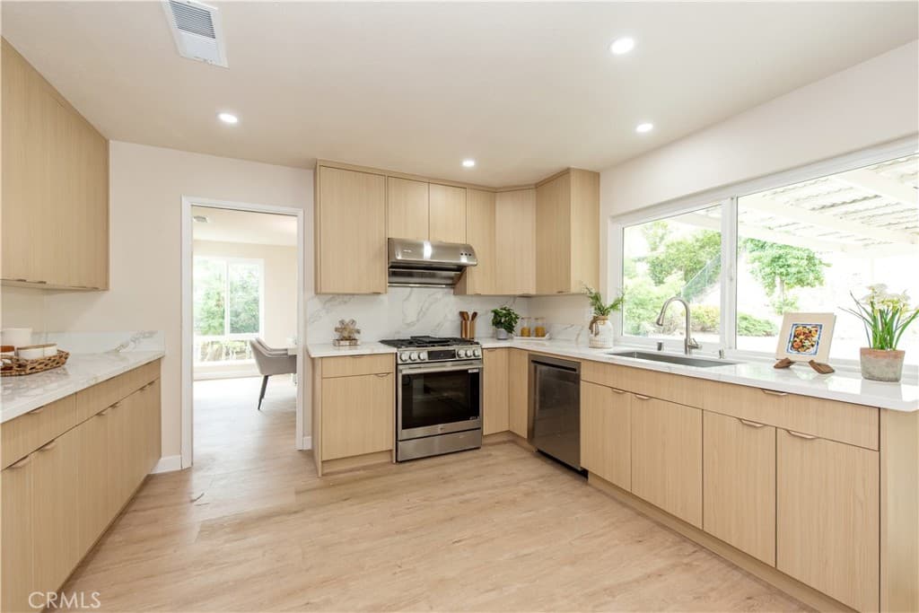 Home at 16644 Circle Hill Lane, Hacienda Heights — photo 7 of 12