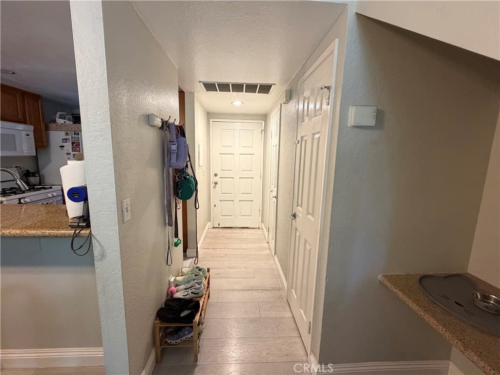 Condo at 630 Sycamore, Claremont — photo 6 of 12