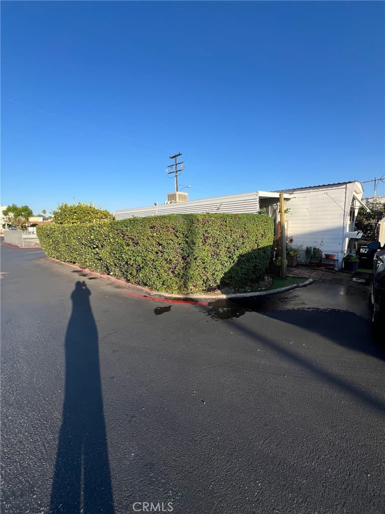 Home at 402 E Foothill Boulevard 67, Pomona — photo 4 of 10