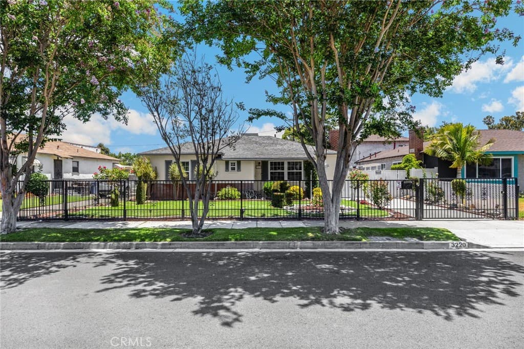 Home at 3220 Washington Avenue, El Monte — photo 2 of 12