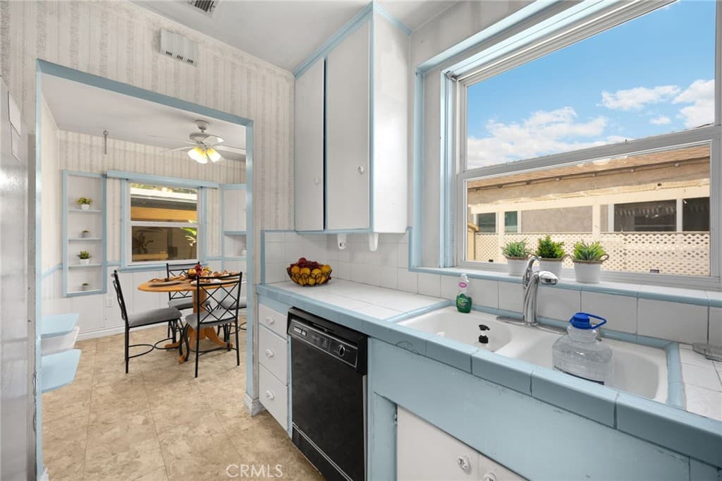 Home at 3220 Washington Avenue, El Monte — photo 11 of 12