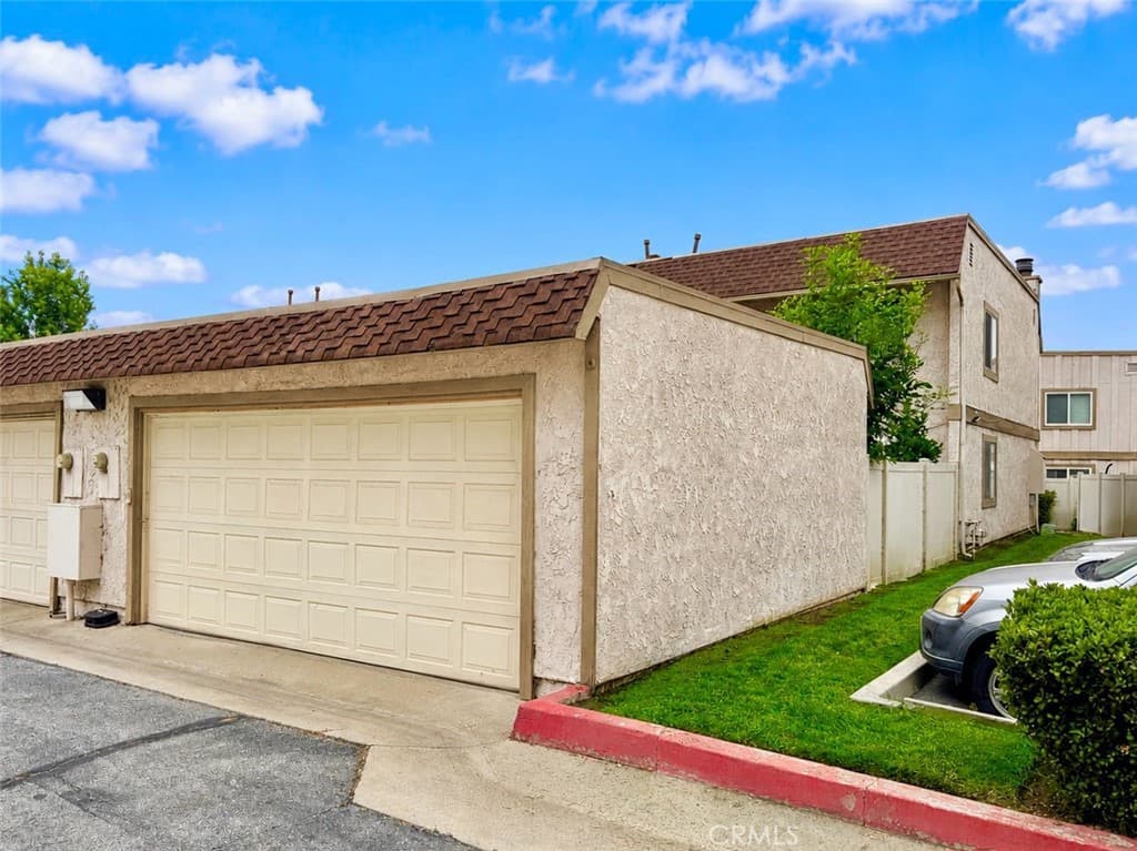Condo at 1252 N Citrus 1, Covina — photo 4 of 12