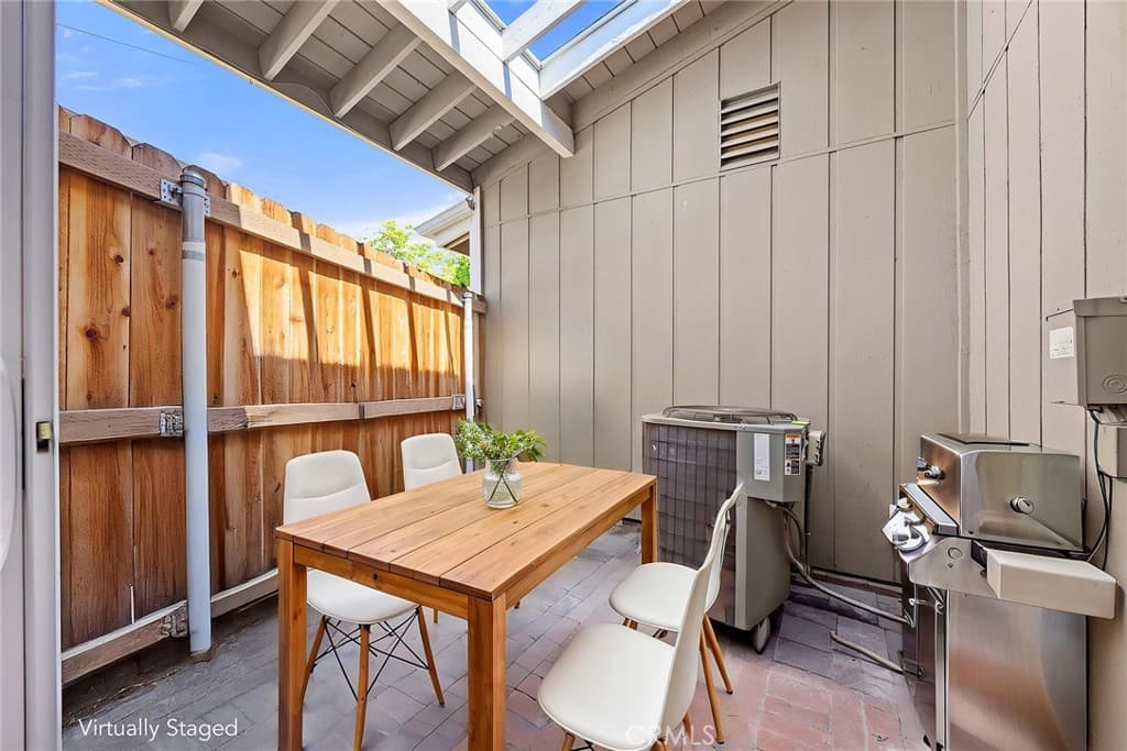 Townhouse at 2369 S Reservoir, Pomona — photo 11 of 12