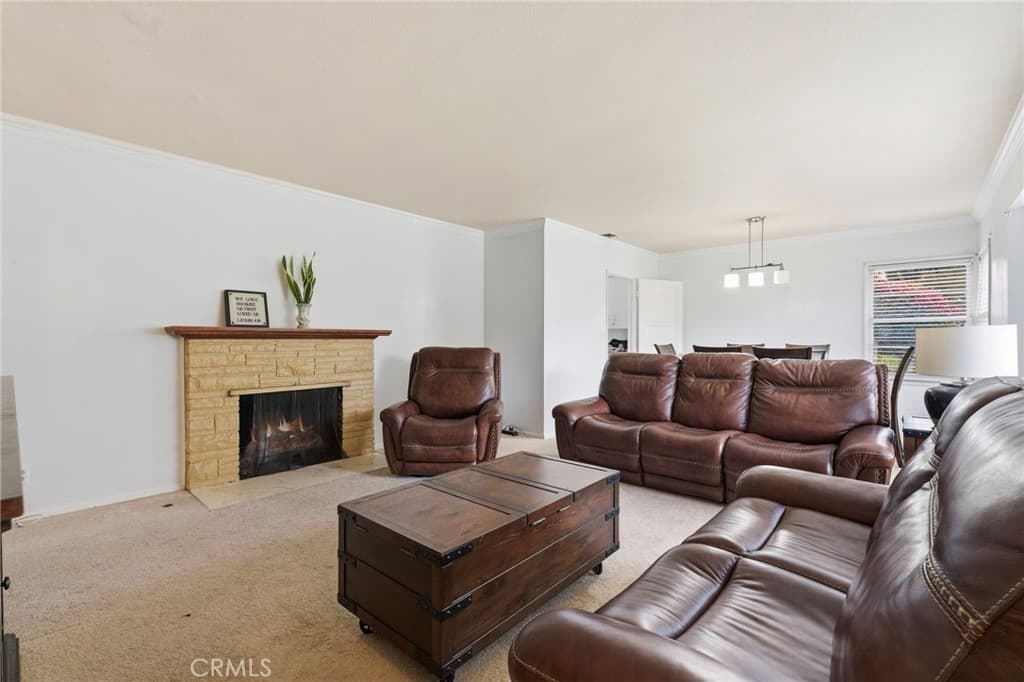 Home at 601 Hacienda, Monrovia — photo 5 of 12