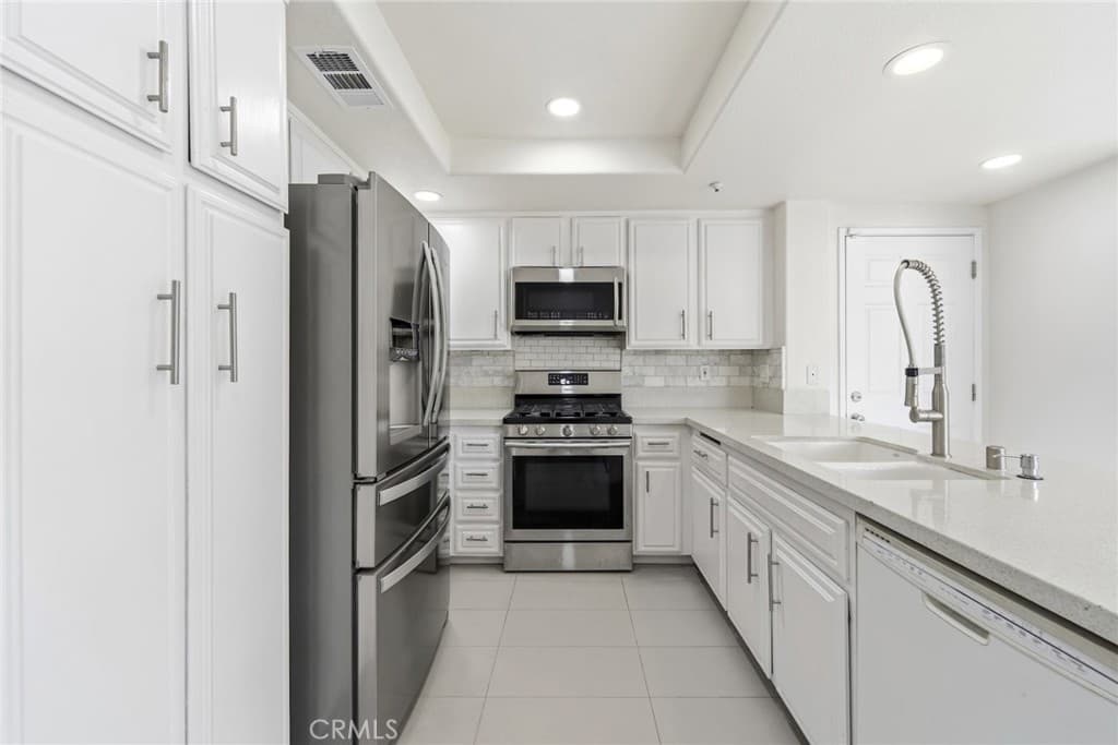 Home at 126 Bloom, Claremont — photo 12 of 12
