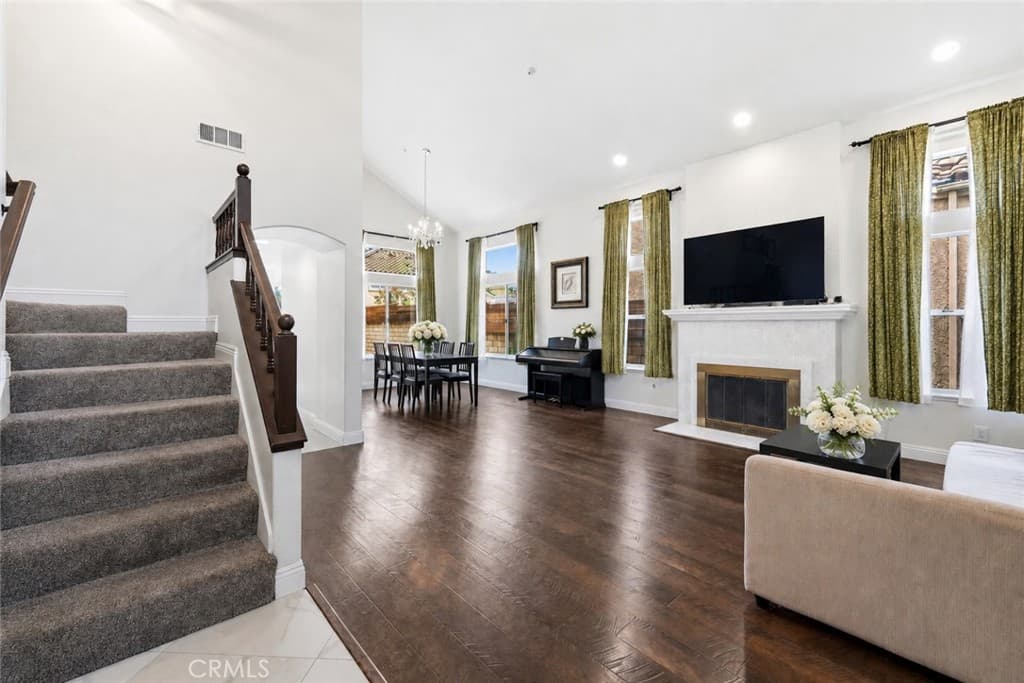 Home at 126 Bloom, Claremont — photo 5 of 12