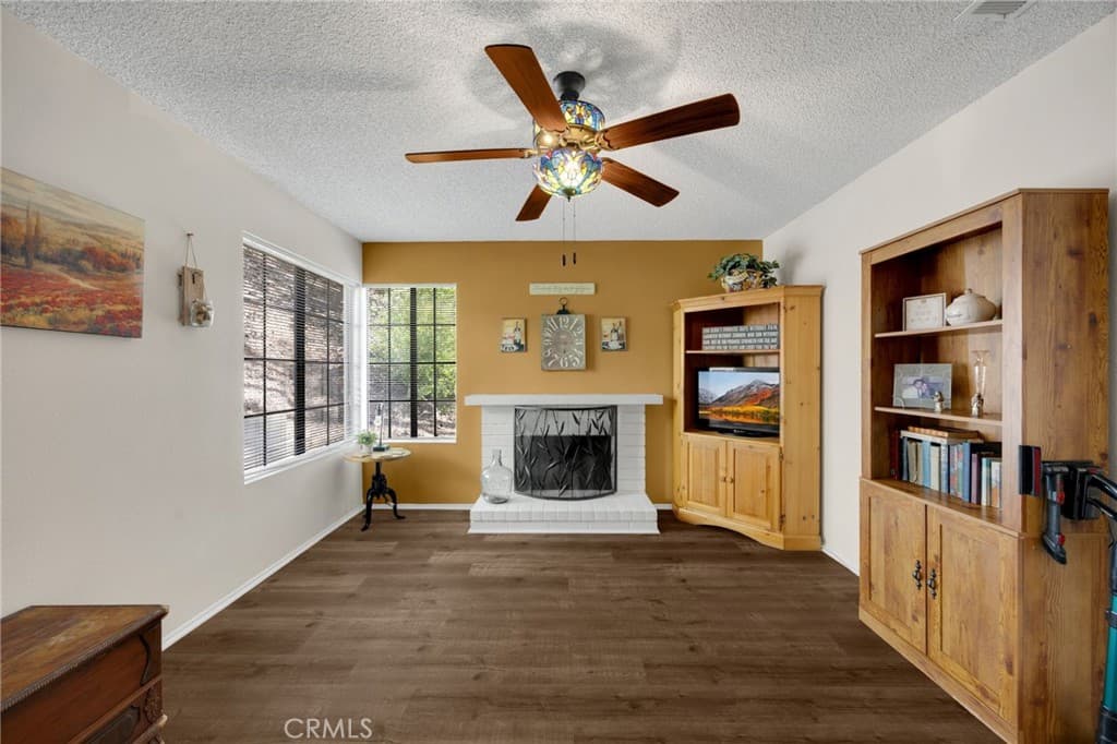 Townhouse at 21725 Laurelrim D, Diamond Bar — photo 4 of 12
