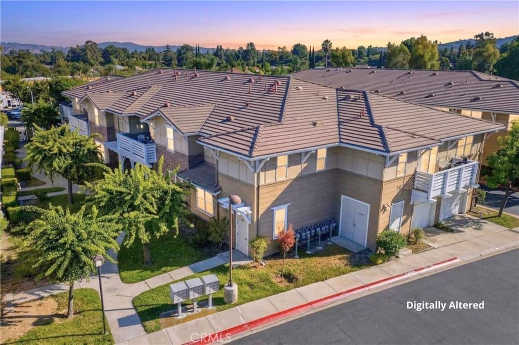 Condo at 735 Francesca Drive 202, Walnut — photo 4 of 12