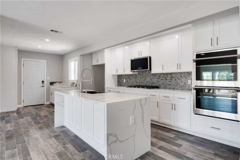 Home at 517 N Chalburn, West Covina — photo 6 of 12