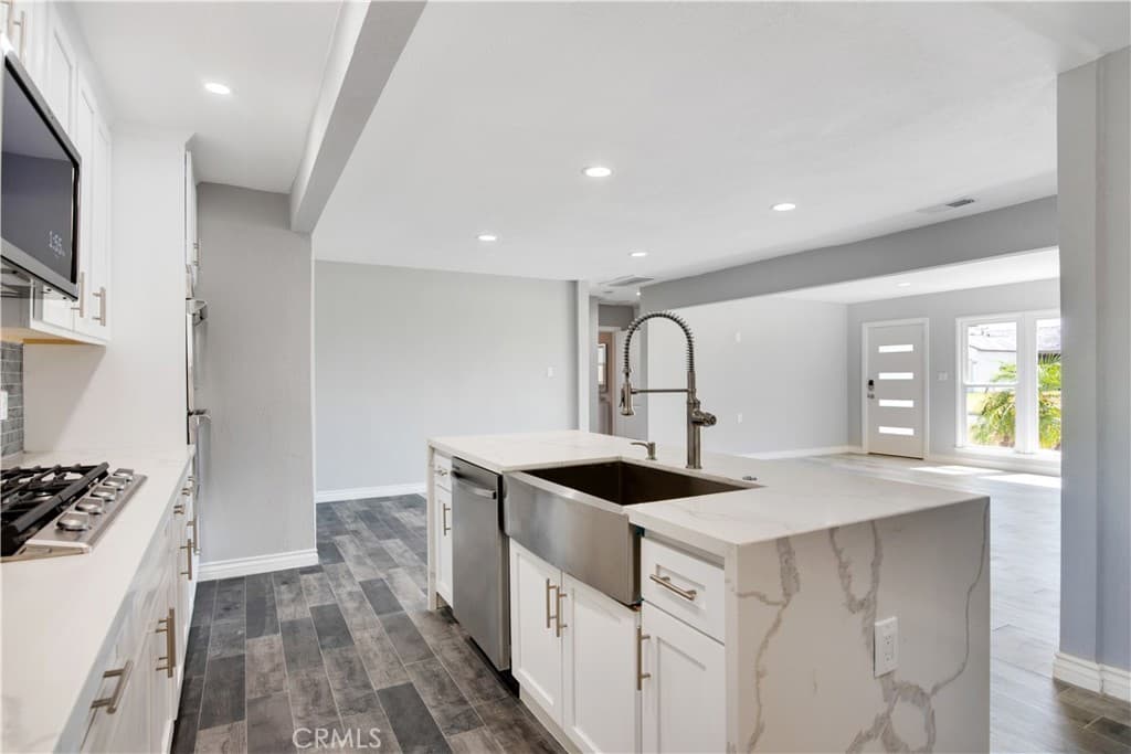 Home at 517 N Chalburn, West Covina — photo 8 of 12
