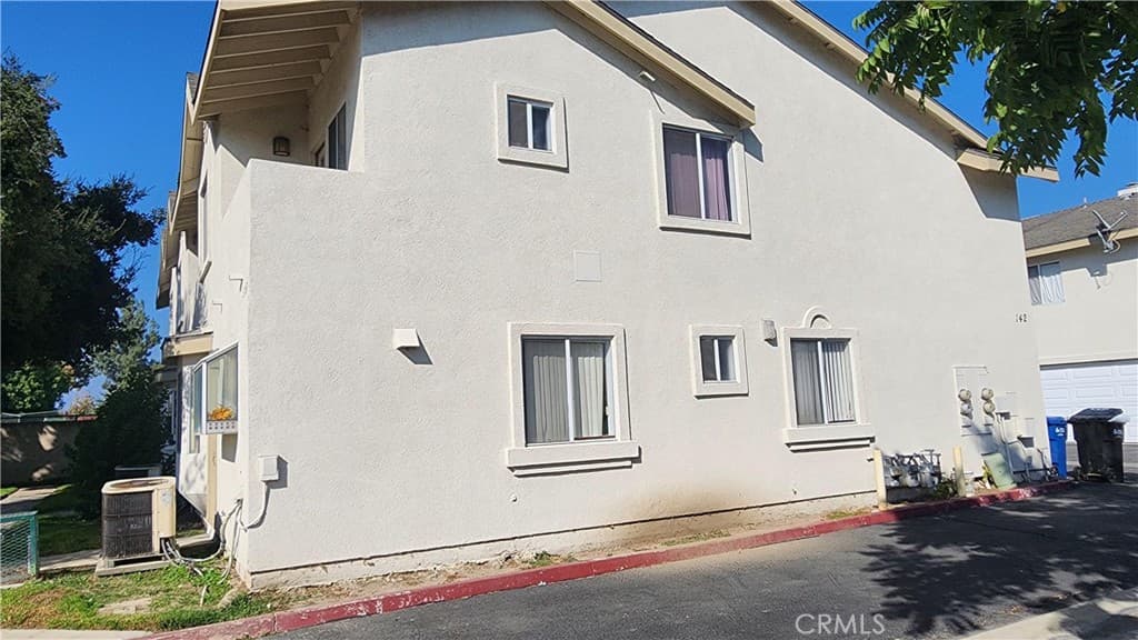 Condo at 1425 S White A, Pomona — photo 5 of 12