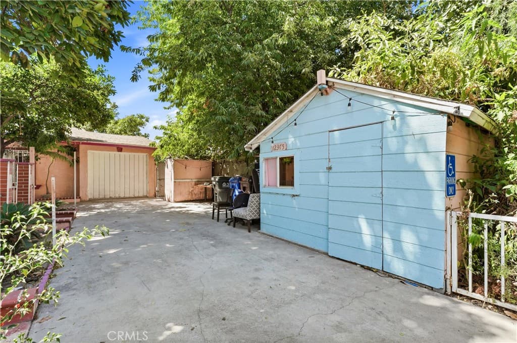 Home at 12375 Poinsettia, El Monte — photo 5 of 12