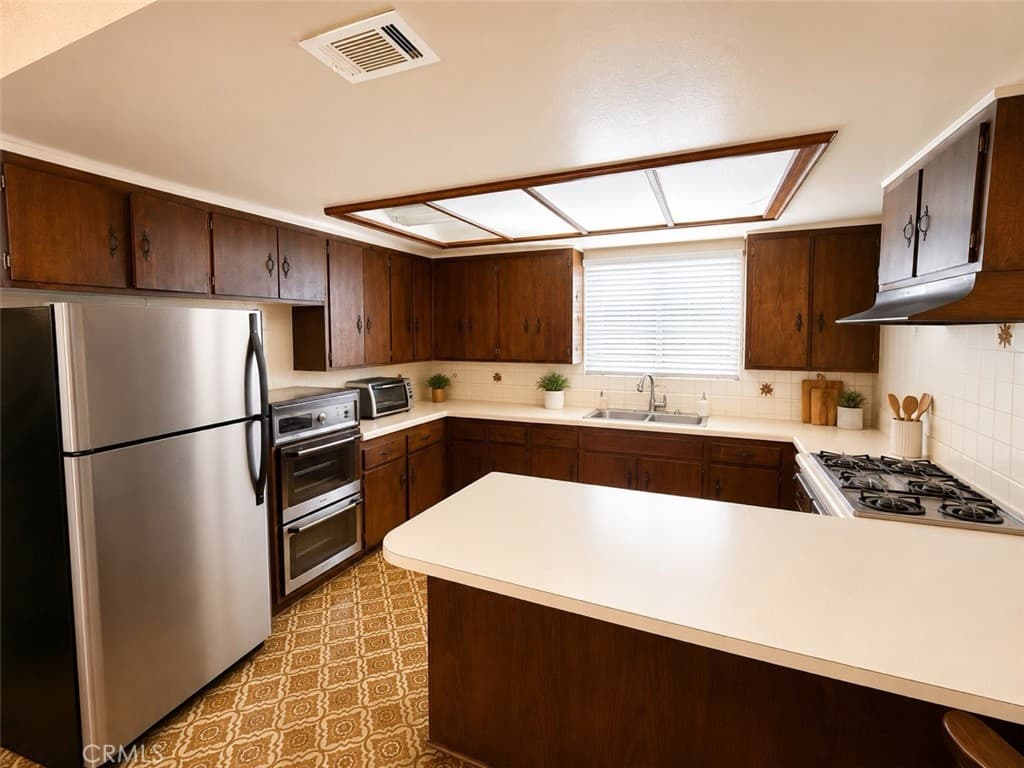 Home at 14343 Homeward Street, La Puente — photo 3 of 7