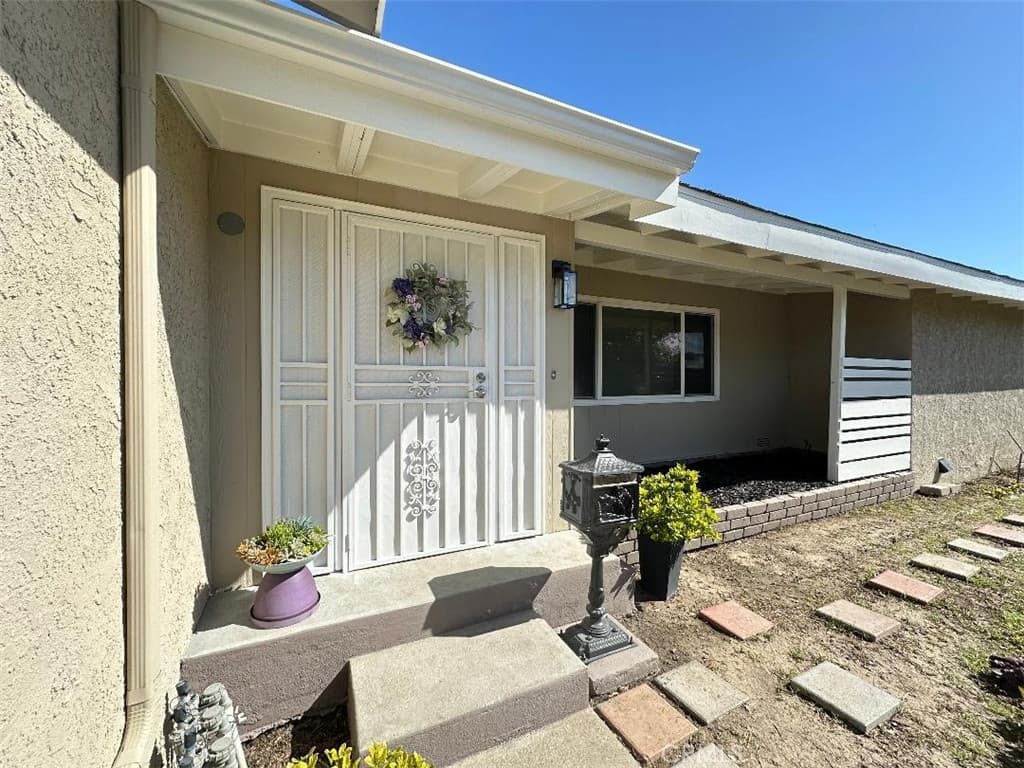 Home at 1334 S Glendora Avenue, West Covina — photo 4 of 12