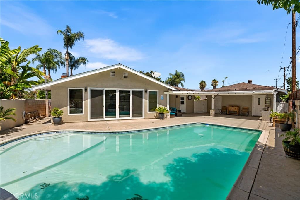 Home at 1038 S Hillborn Avenue, West Covina — photo 4 of 12