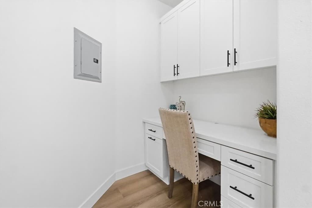 Townhouse at 511 N Lark Ellen F, Covina — photo 10 of 12