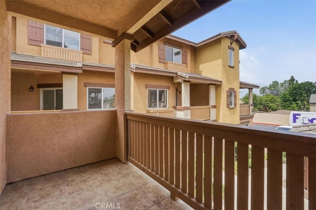 Townhouse at 511 N Lark Ellen I, Covina — photo 8 of 12