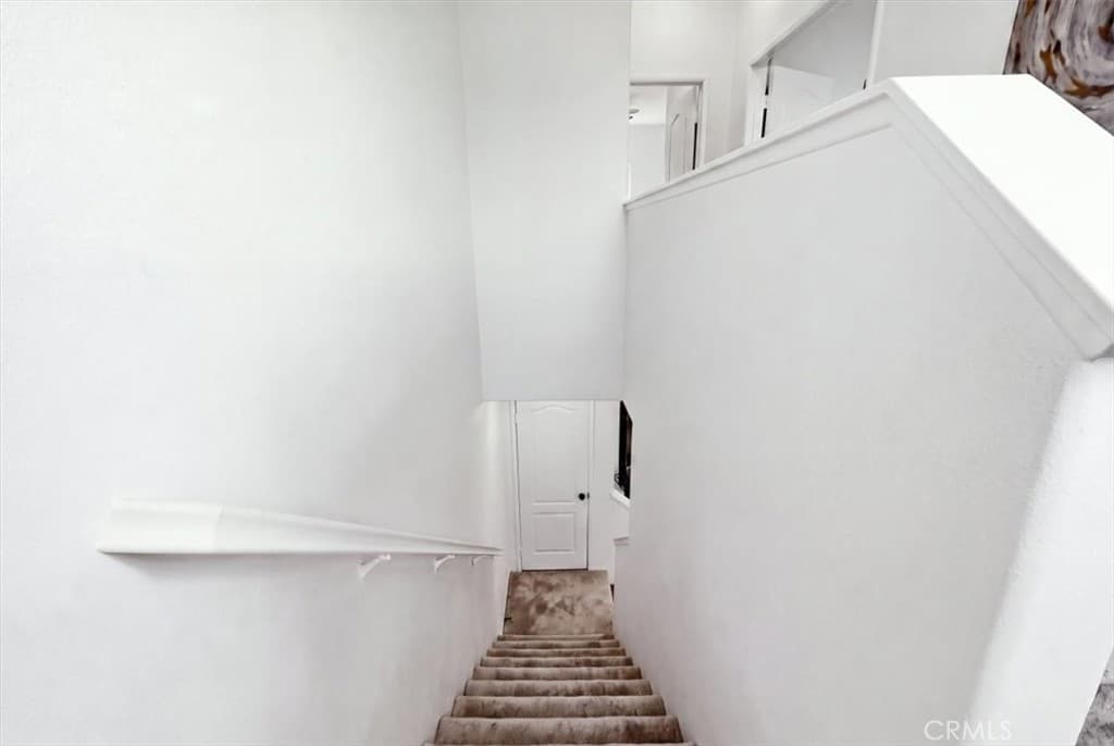 Townhouse at 521 N Lark Ellen D, Covina — photo 6 of 12