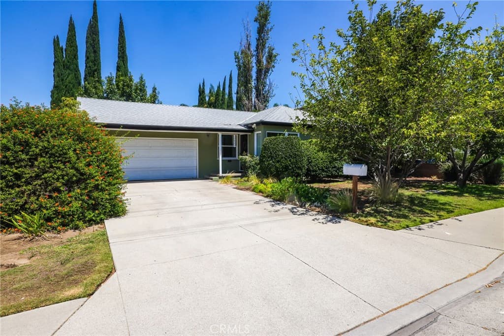 Home at 10823 Daines, Temple City — photo 4 of 12