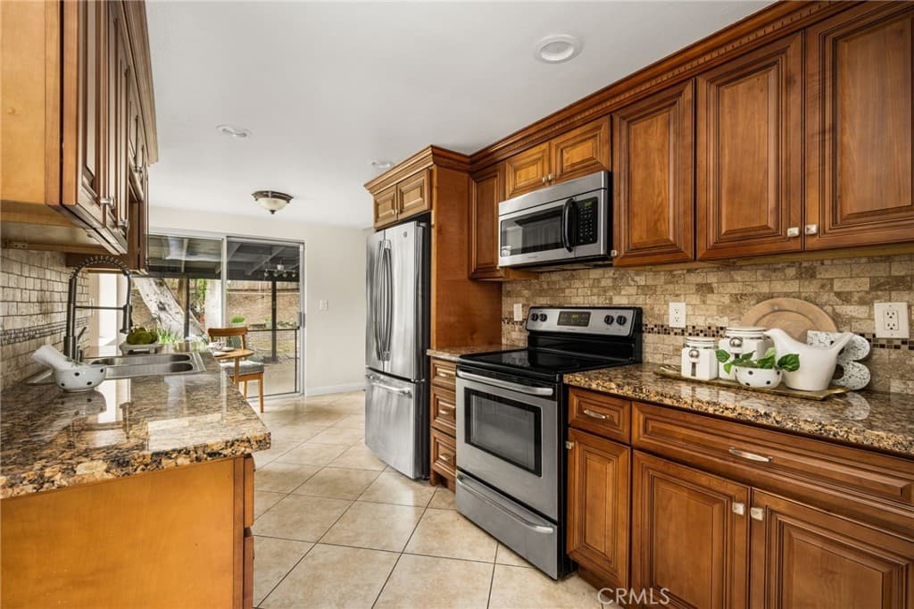 Home at 15640 New Hampton, Hacienda Heights — photo 10 of 12