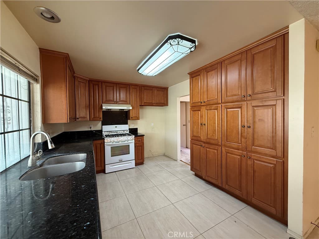 Home at 3256 White Cloud Drive, Hacienda Heights — photo 7 of 12