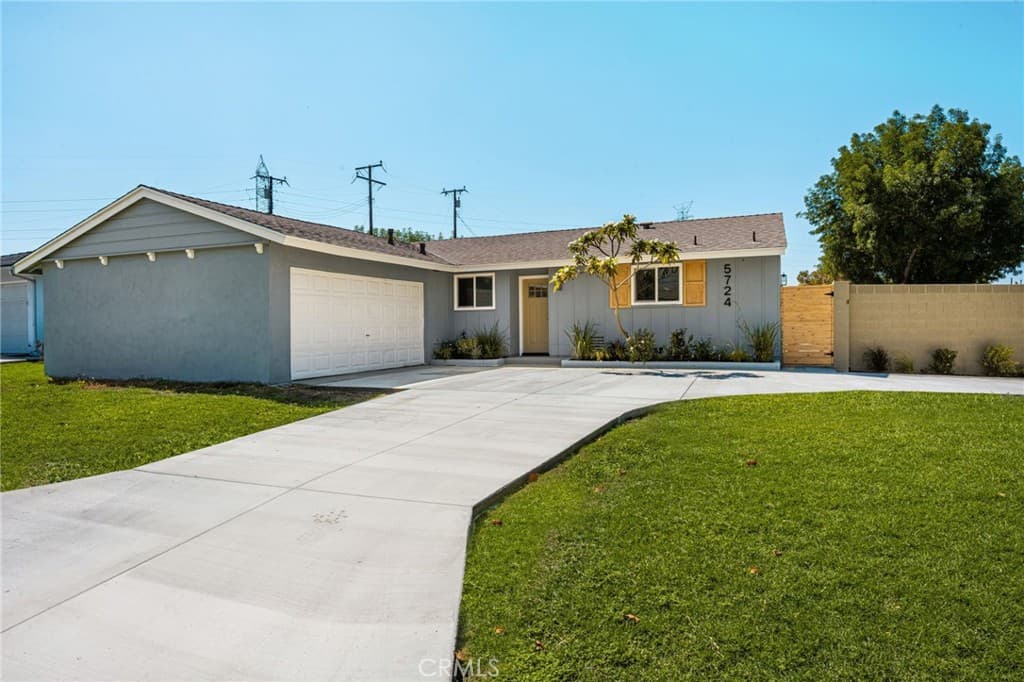 Home at 5724 N Galanto, Azusa — photo 1 of 12