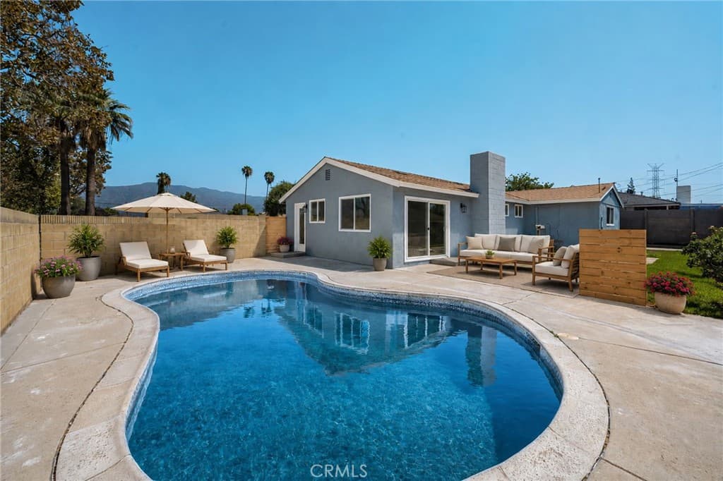 Home at 5724 N Galanto, Azusa — photo 2 of 12