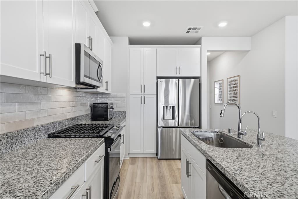 Townhouse at 1756 Cayton Loop, West Covina — photo 4 of 12