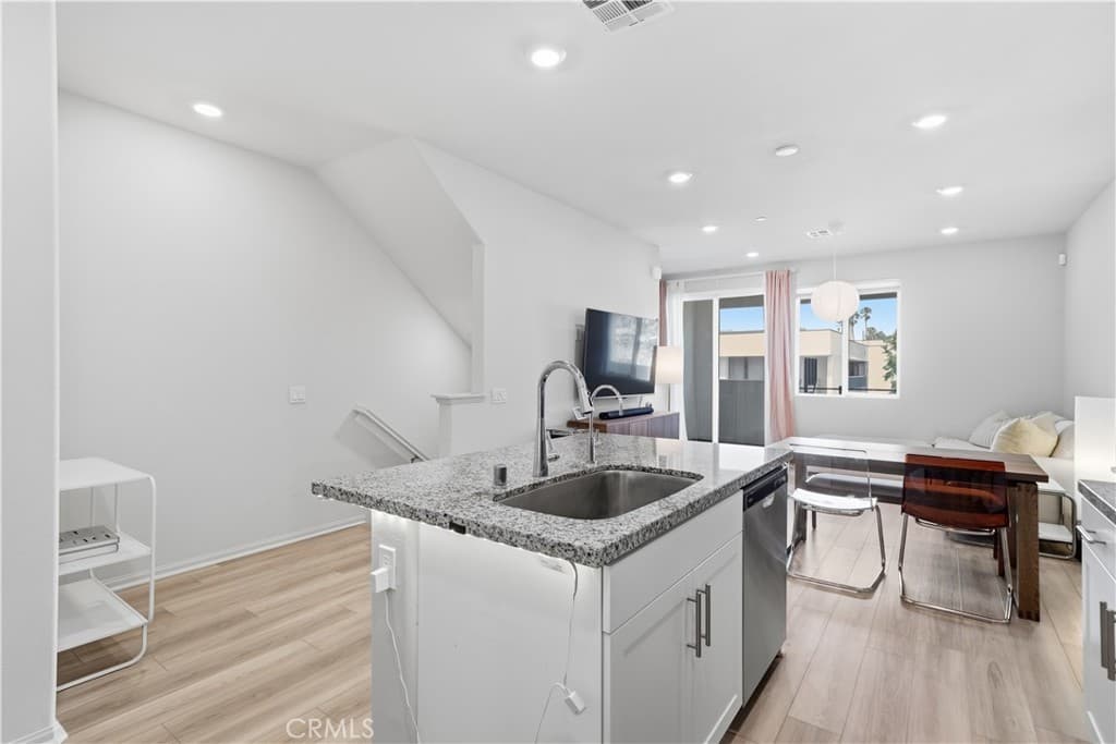 Townhouse at 1756 Cayton Loop, West Covina — photo 5 of 12