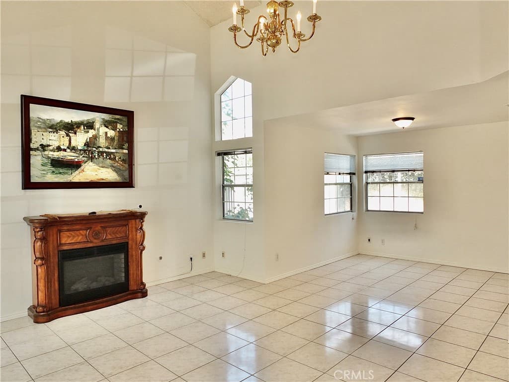 Home at 998 Garnet, Pomona — photo 5 of 12