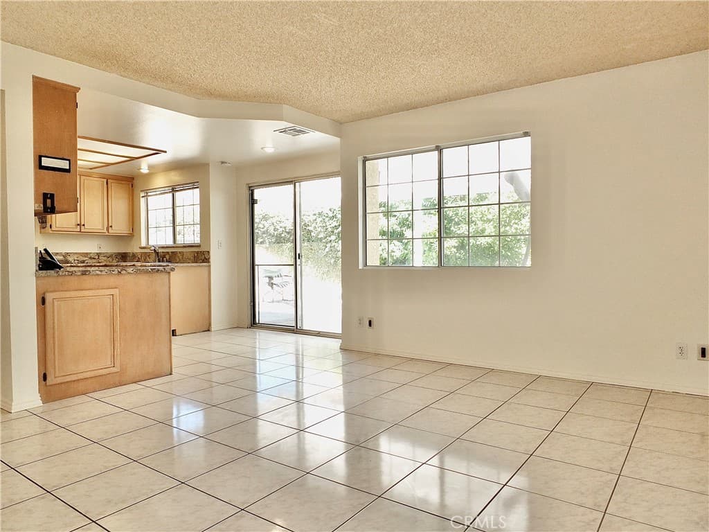 Home at 998 Garnet, Pomona — photo 8 of 12